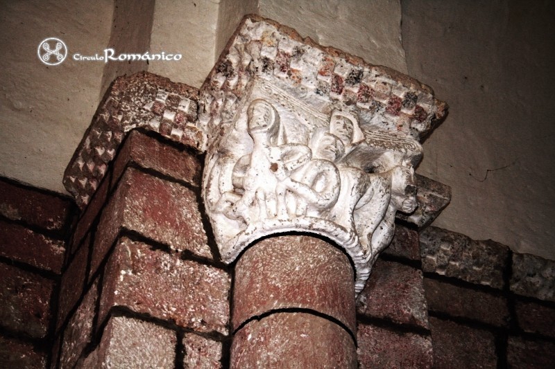 San Miguel de Cornezuelos. San Miguel. Capitel figurado