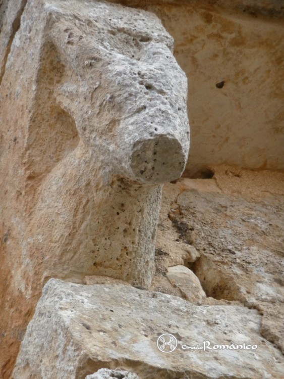Tablada de Villadiego. San Roman Martir. Canecillo de cervido