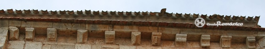 Villadiego. San Lorenzo. Canecillos geométricos