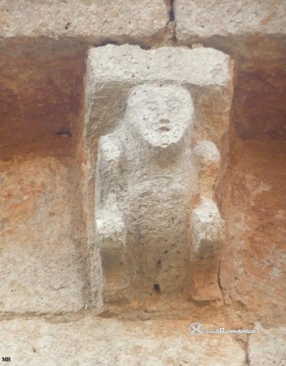 Villanoño. San Julian. Canecillo figurado