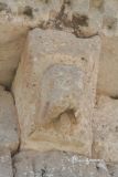Villaute. San Martin. Canecillo con contorsionista
