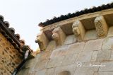 Gradefes. Monasterio de Santa Maria. Canecillo geometricos del presbiterio
