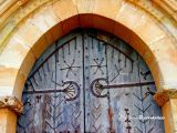 Barrio de Santa Maria.Santa Eulalia. Detalle de la puerta