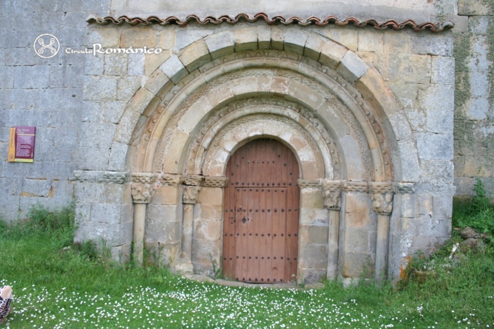 Matalbaniega. San Martin. Portada norte