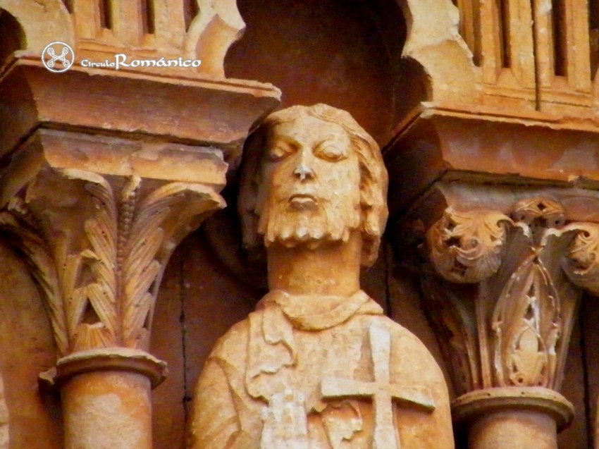 Moarves de Ojeda. San Juan Bautista. Cabeza de apostol