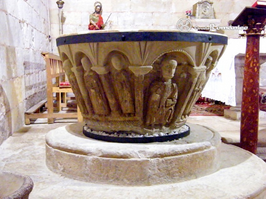 Moarves de Ojeda. San Juan Bautista. Apostolado y Pantocrator