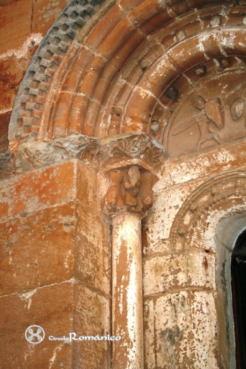 Pozancos. San Salvador. Detalle de la ventana