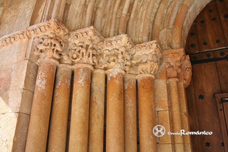 San Quirce de Riopisuerga. San Miguel. Capiteles del lado izquierdo