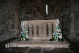 San Salvador de Cantamuda. San Salvador. Altar formado por columnillas romanicas