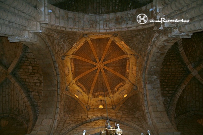 Vilamuriel de Cerrato. Sta Maria la Mayor. Cimborrio