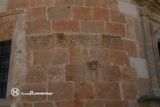 Almenara de Tormes. Nuestra Sra de la Asuncion. Relieves del abside