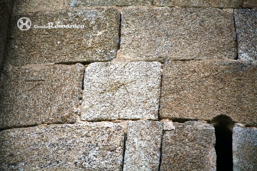 San Pelayo de Guareña. San Pelayo. Marcas de cantero