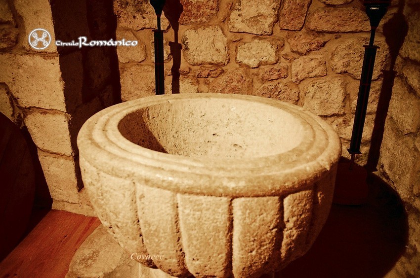 Aldealengua de Sta Maria. Nuestra Sra de la Asuncion. Embocadura de la pila