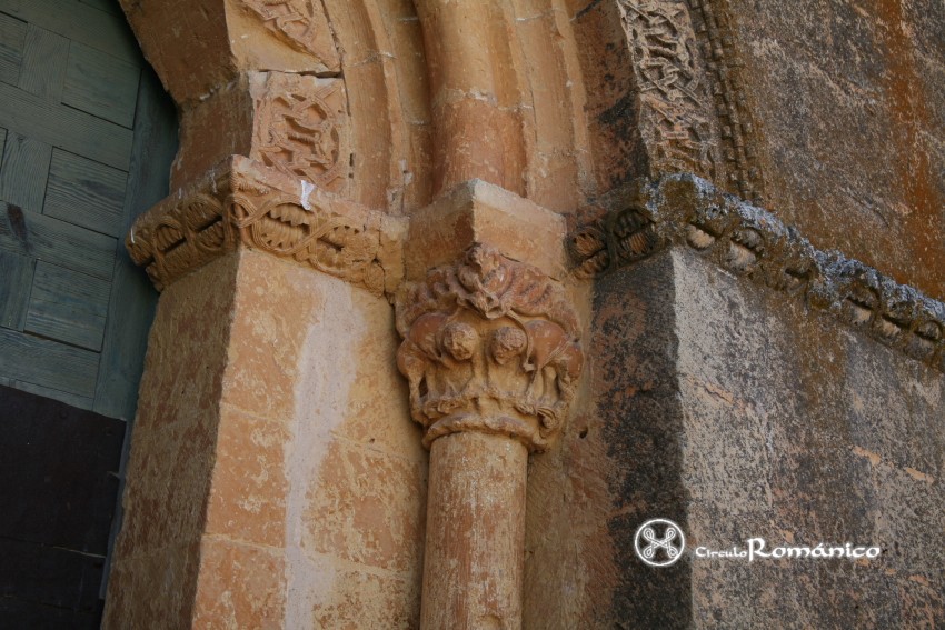Caballar. La Asuncion de Nuestra Señora. Detalle del lado derecho