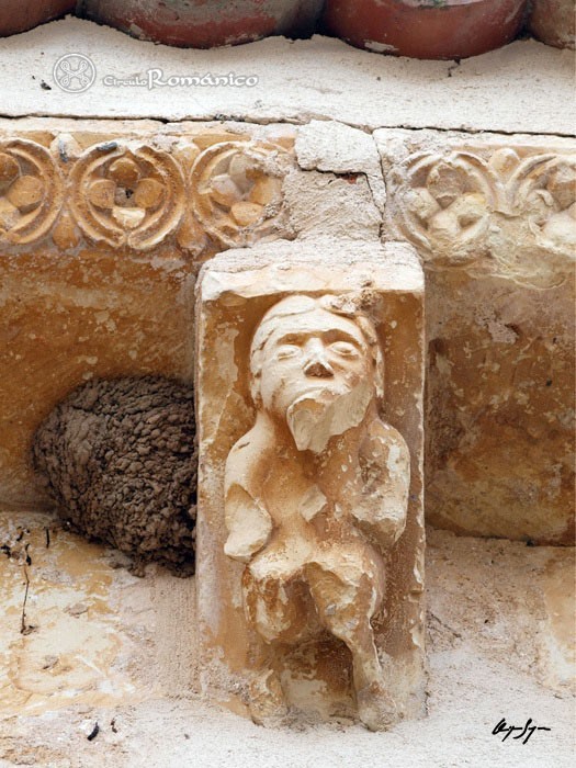 Olmo, El. Virgen del Olmo. Canecillo figurado