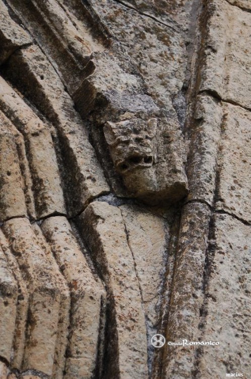 Revilla de Orejana. San Juan Bautista. Daca mostruosa