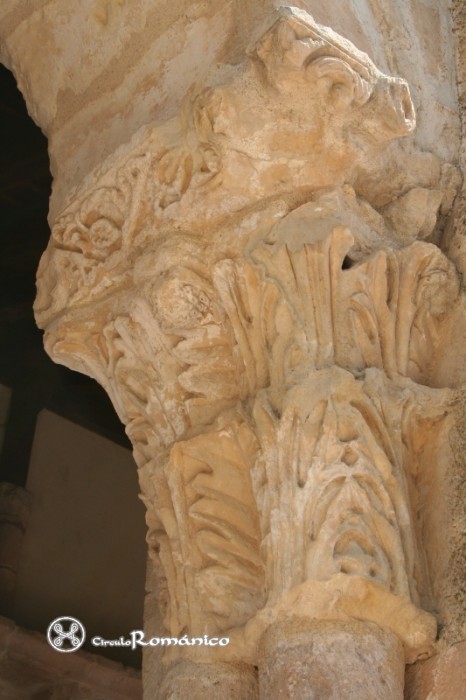 San Pedro de Gaíllos. San Pedro. Capitel vegetal