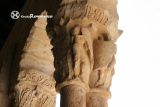San Pedro de Gaíllos. San Pedro. Capitel con guerreros en la galeria