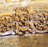 Torreiglesias. Nuestra Sra de la Asunción. Detalle figurativo de la arquivolta
