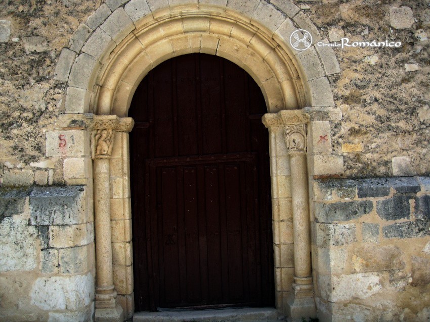 Vivar de Fuentidueña. Santa Maria Magdalena. Portada