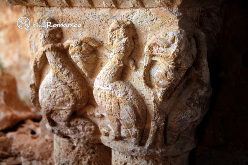 Alcozar. Virgen del Vallejo. Capitel fantastico