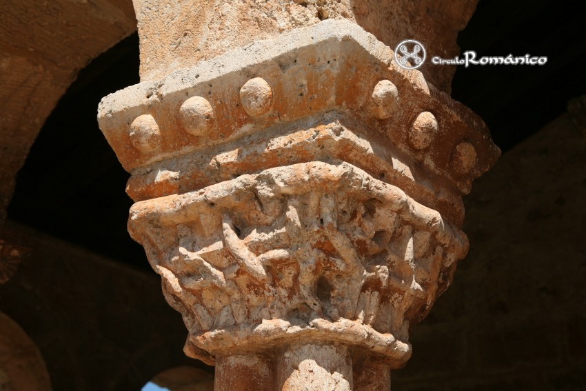 Andaluz. San Miguel. Capitel de laceria