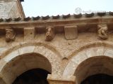 Barca. Santa Cristina. Canecillos figurados
