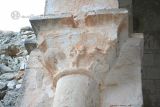 Brias. Nuestra Señora de la Calzada. Capitel del arco triunfal, lado derecho