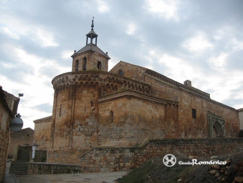 Caltojar. San Miguel. Fachada noreste