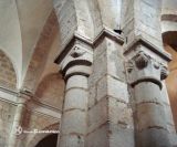 Caltojar. San Miguel. Capiteles de las naves con veneras