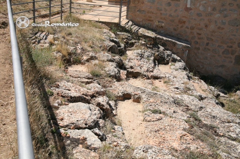 Casillas de Berlanga. San Baudelio. Tumbas antropomorfas