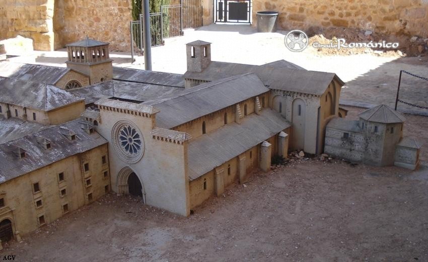 Santa María de Huerta. Santa María. Fachada oeste