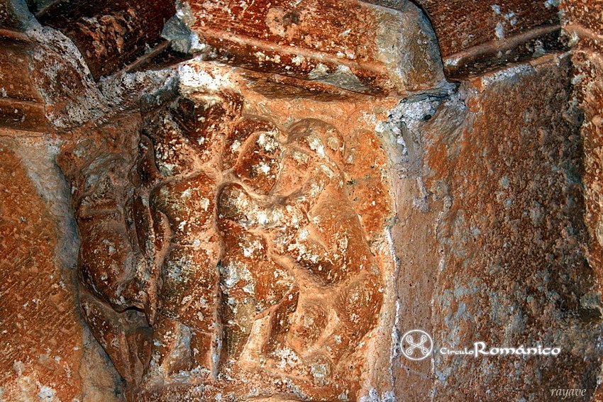 Villasayas. Nuestra Señora de la Anunciación. Personajes luchando