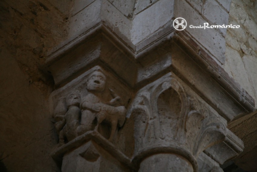 Wamba. Santa María. Capitel historiado y vegetal