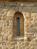 Avià. Santa Maria. Vano de la fachada oeste