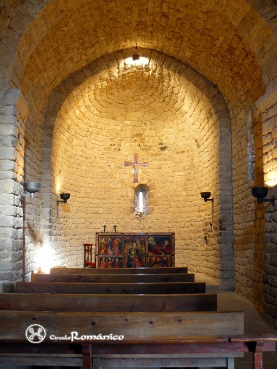 Avià. Santa Maria. Cabecera al interior