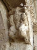 Avinyonet del Penedés. Monasterio de Sant Sebastià dels Gorgs. Mocheta con ser zoomorfo