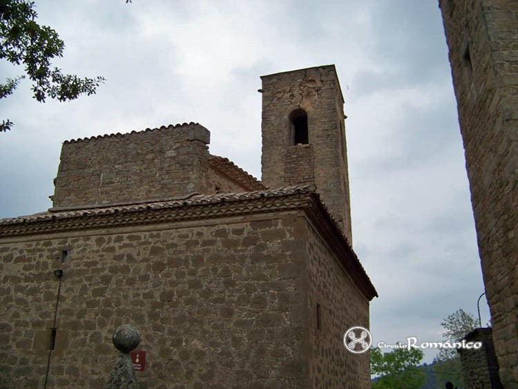 Bergus. San Juan Bautista. Torre campanario