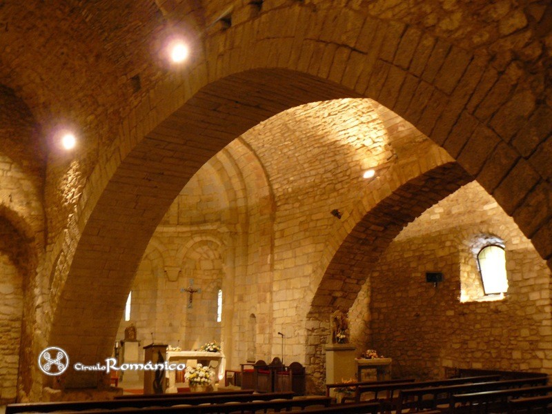 Mura. San Martí. Interior de las tres naves
