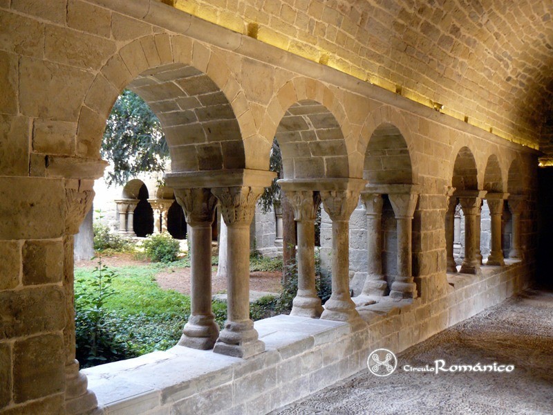 Sant Fruitós del Bages. Sant Benet del Bages. Galeria claustral