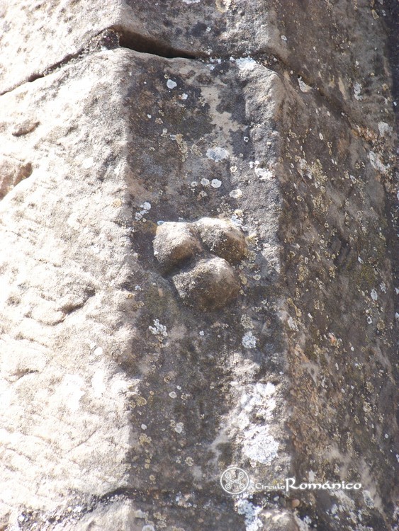 Talamanca. Santa Maria. Detalle de semiesferas