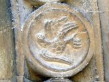 Porqueres. Santa Maria. Medallon con ave