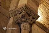 Porqueres. Santa Maria. Capitel izquierdo del arco triunfal