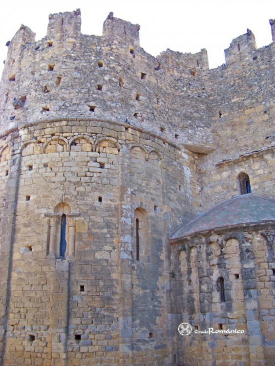 Sant Miquel de Fluviá. Saint Miquel. Ábsides