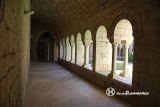 Vilabertran. Monasterio de Santa Maria.Interior de la galeria