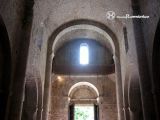 Vilabertran. Monasterio de Santa Maria.Vista hacia los pies del templo