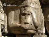 Alós d´Isil.Sant Lliser.Capitel que representa un vicio