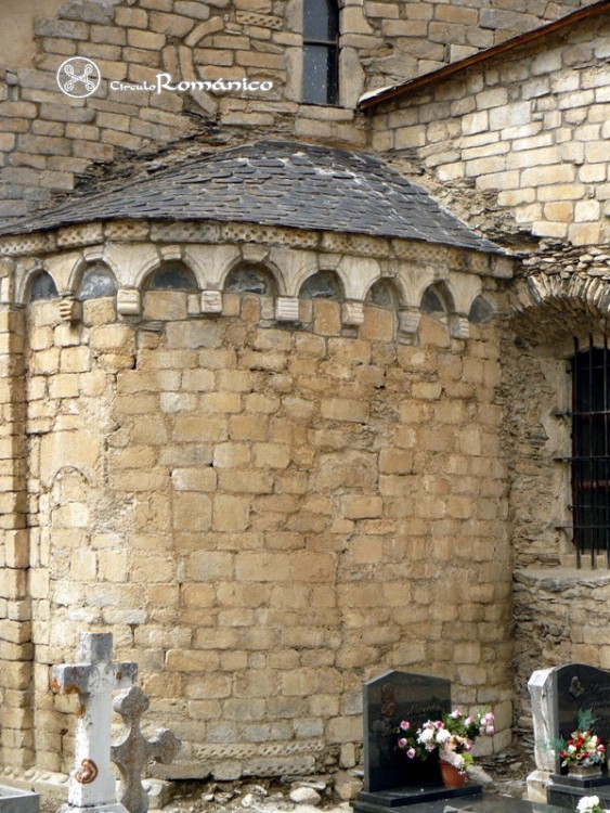 Arties.Santa Maria.Abside lateral izquierdo