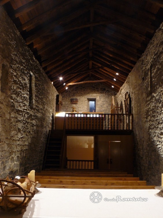 Erill la Vall. Santa Eulalia. Nave hacia los pies