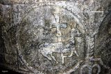 Escunhau. Sant Peir. Detalle de Agnus Dei